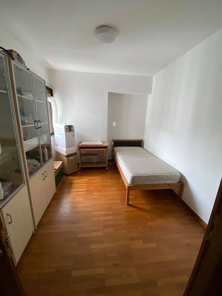 Available room (study room) near Sengkang MRT
