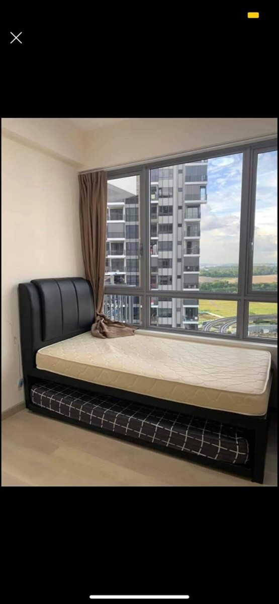 5 minutes walk to Seletar Mall/Fairprice