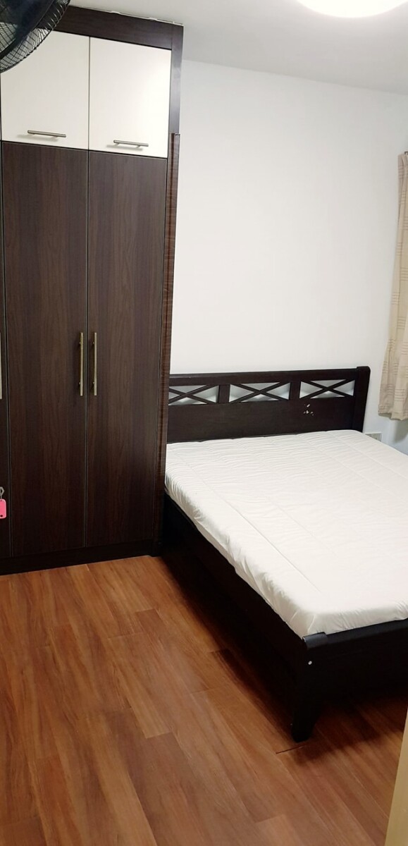 Couple to occupy our Master bedroom