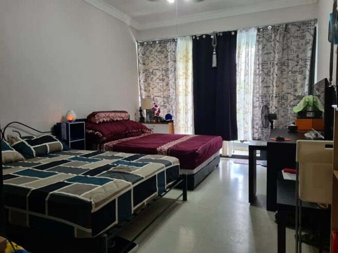Looking for a Filipino male room mate