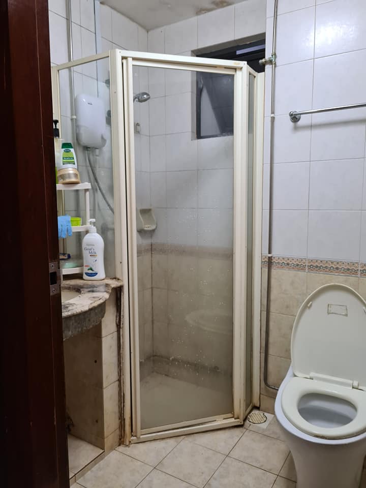 Looking for a Filipino male room mate