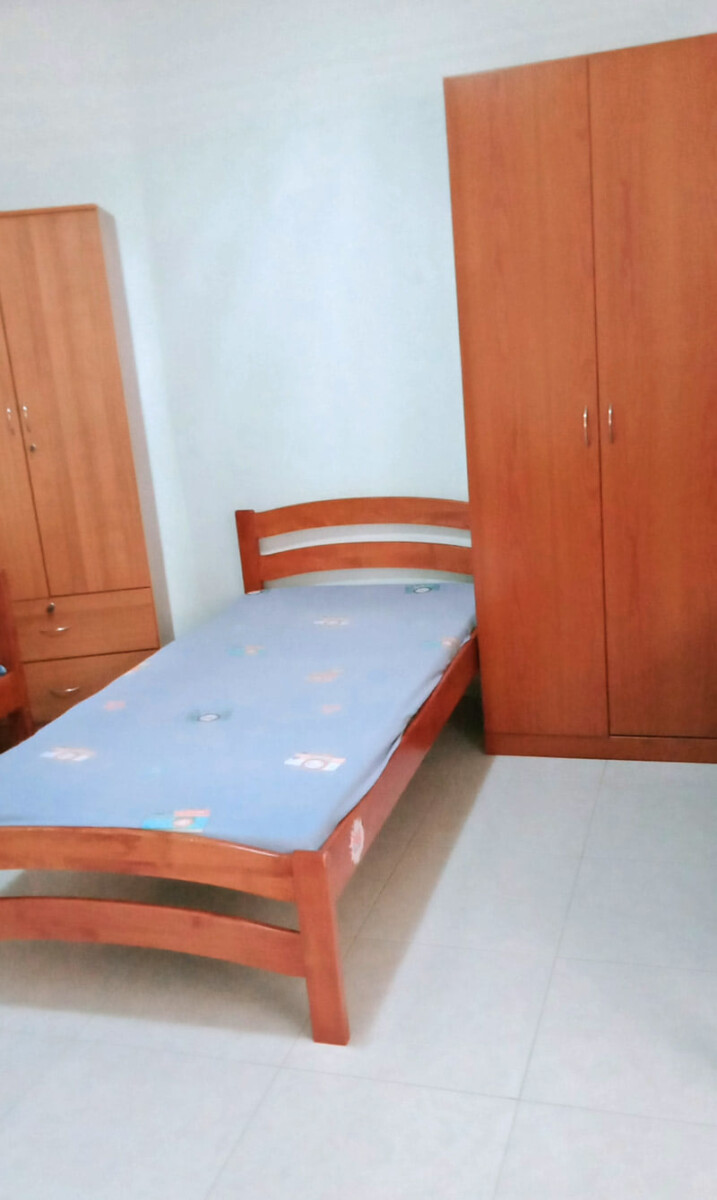 Male Bed Space available @ BLOCK 756 JURONG WEST ST. 74