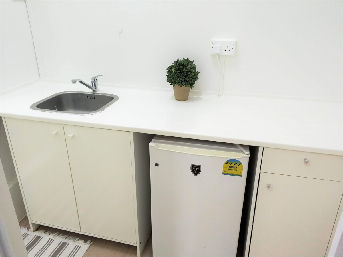 FULLY FURNISHED STUDIO CLOSE TO CITY CENTRE