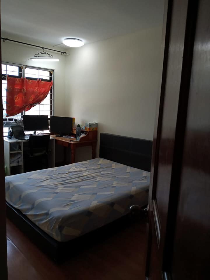 Rent male or for couple @ Jurong West