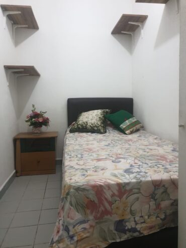 small room @choa chu kang ave 5 – for rent