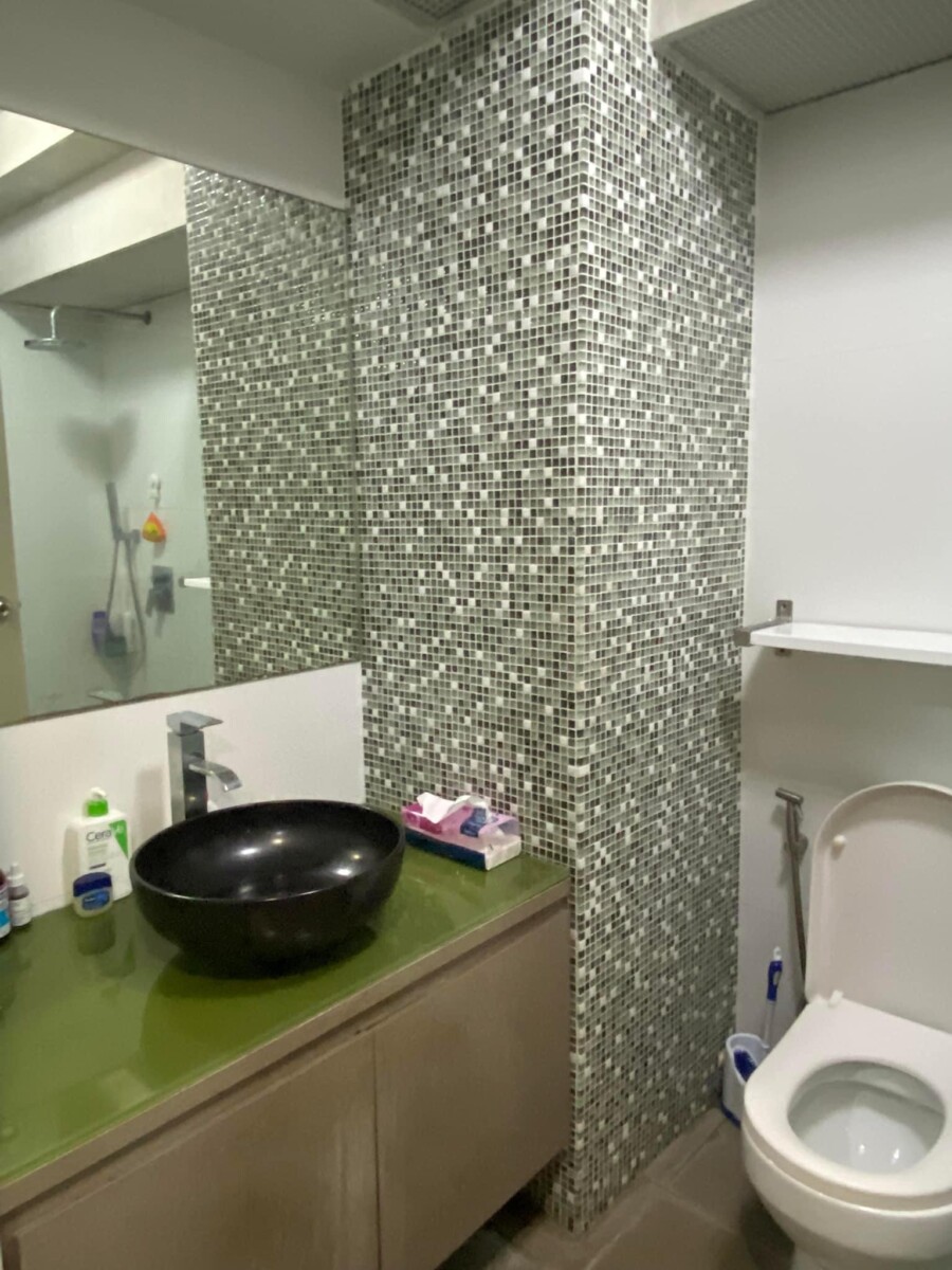 1 Female (Filipina) Housemate to occupy our master