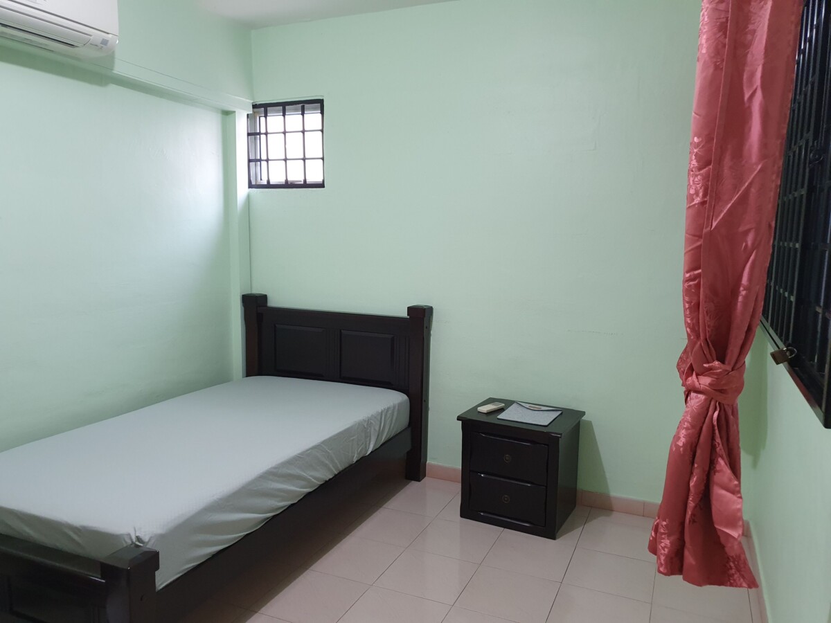 Blk 19 St Georges Road (near Boon Keng MRT), 1 com