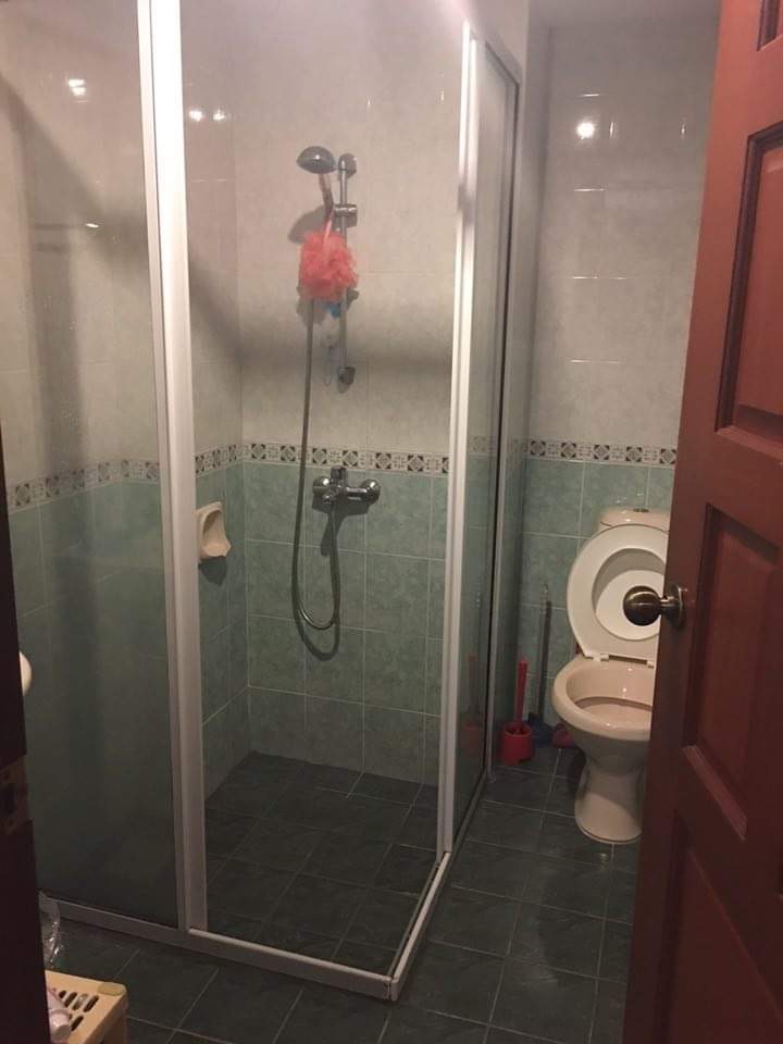 Cheap Condo common room for rent