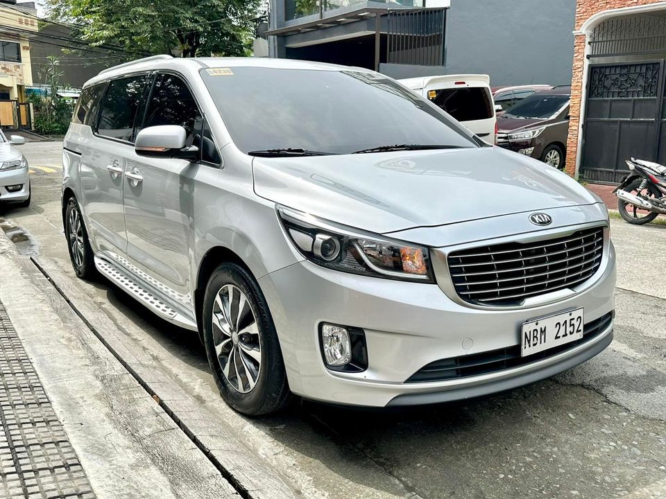 2018 Kia Grand Carnival EX AT Diesel