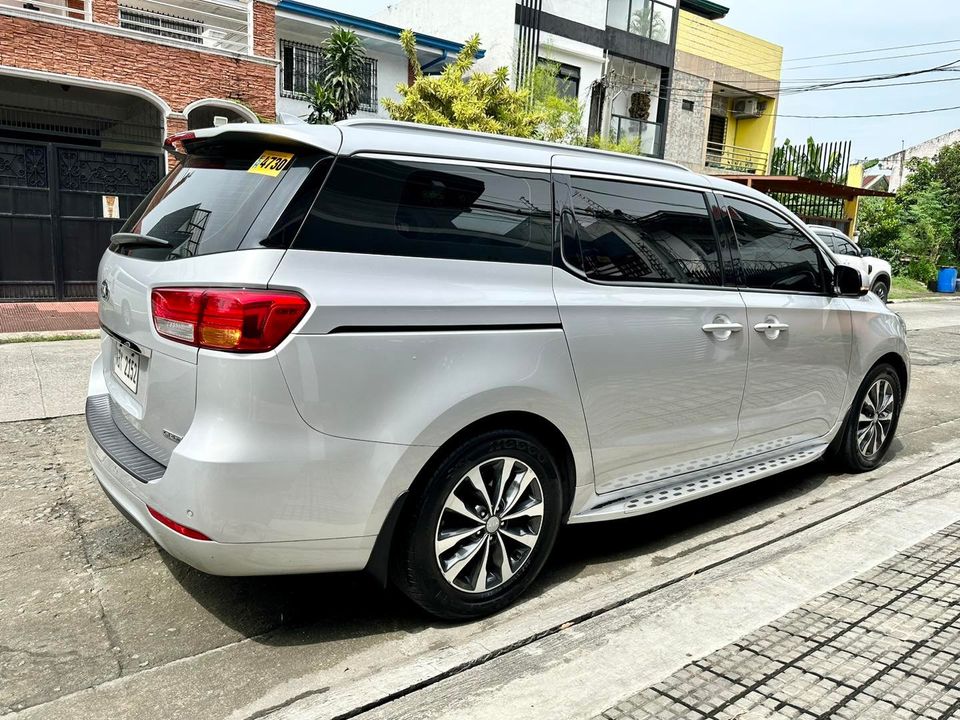 2018 Kia Grand Carnival EX AT Diesel