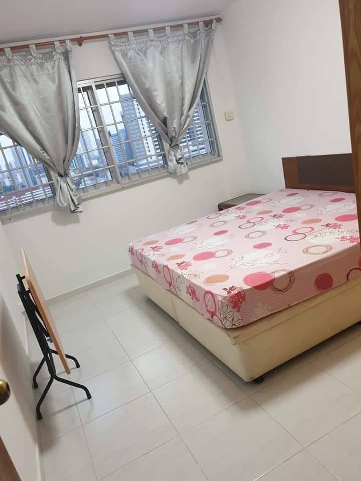 We are looking for a Filipino single occupant