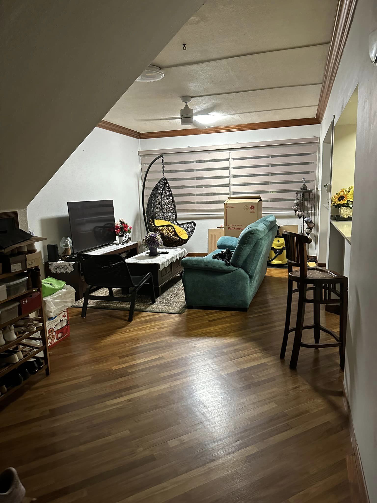 MASTER BEDROOM ( preferably female or mag asawa)